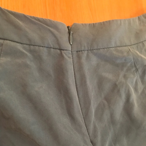 Forever 21 Blue Flounce Short - Picture 2 of 3